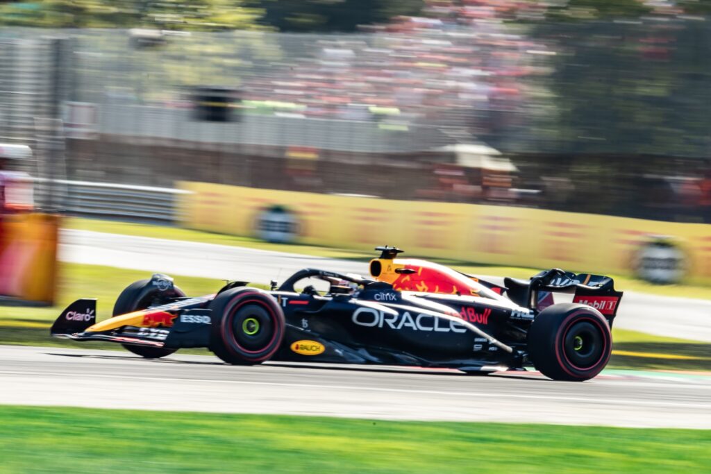 Verstappen Breaks Record to Claim Monza Pole Ahead of Norris