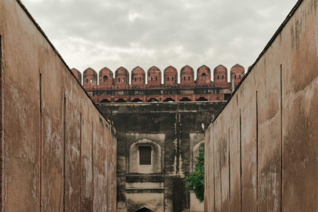 Car Explosion Rocks Red Fort Area