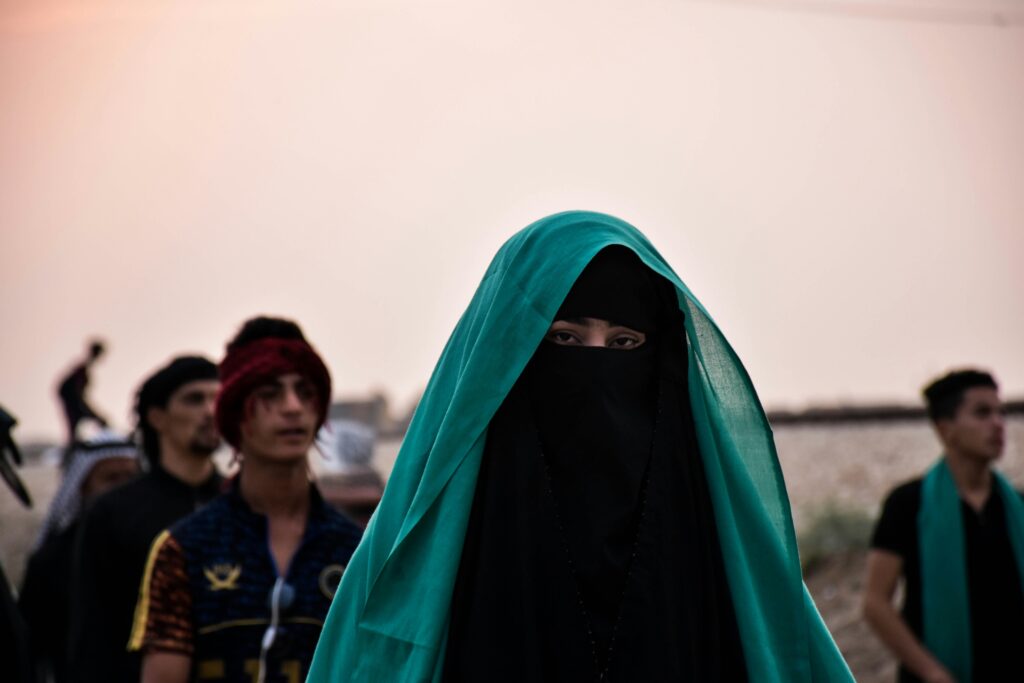 Ballots Open Across Iraq as Tensions Loom