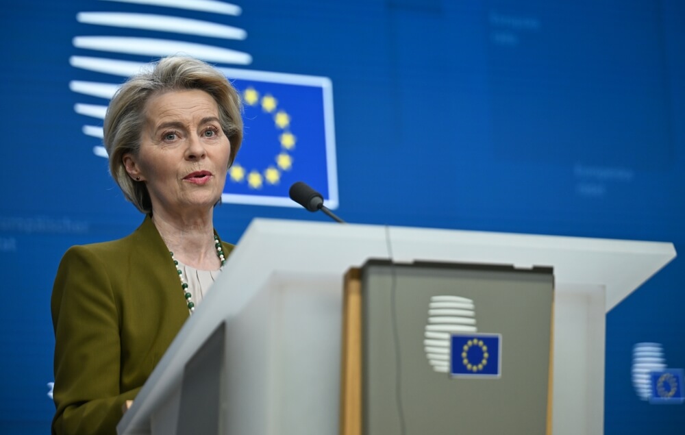 Europe Pushes Back as US Threatens Tariffs Over Greenland