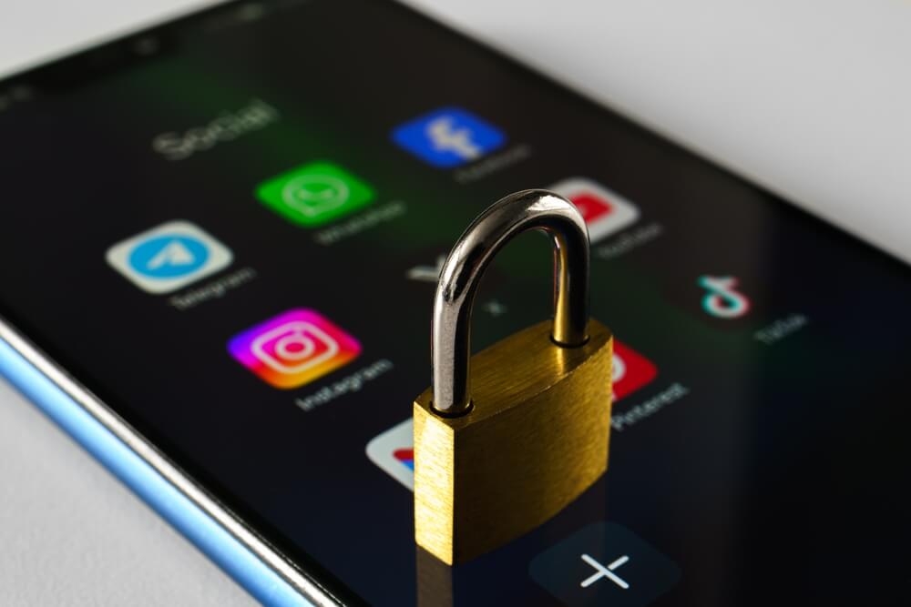 Meta Introduces Parental Alerts for Teen Searches on Suicide and Self-Harm