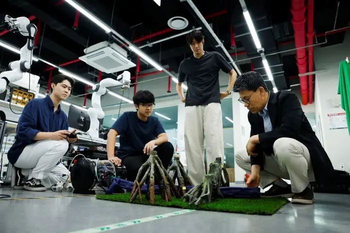 Self Dressing Robot Technology Unveiled By Researchers Self Dressing Robot Technology Unveiled By Researchers